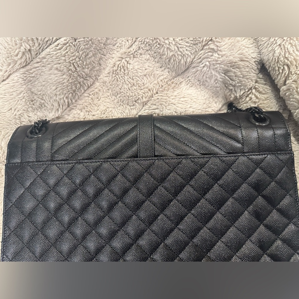 Saint Laurent Large Envelope Calfskin Leather shoulder Bag - Picture 12 of 12